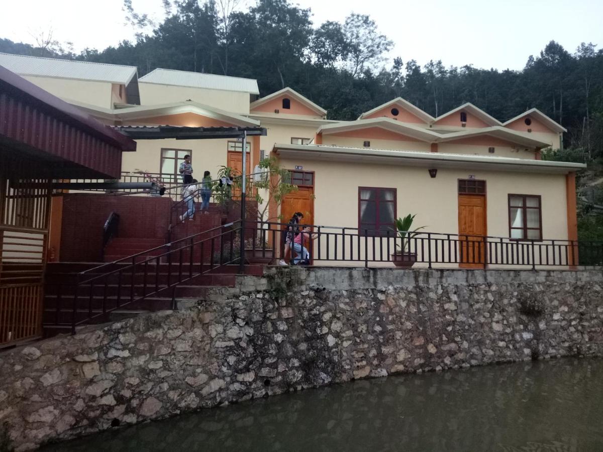 Hoa Lan Hotel Bac Kan Exterior photo